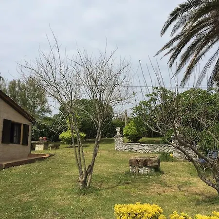 빌라 Chalet En Loredo 로레도
