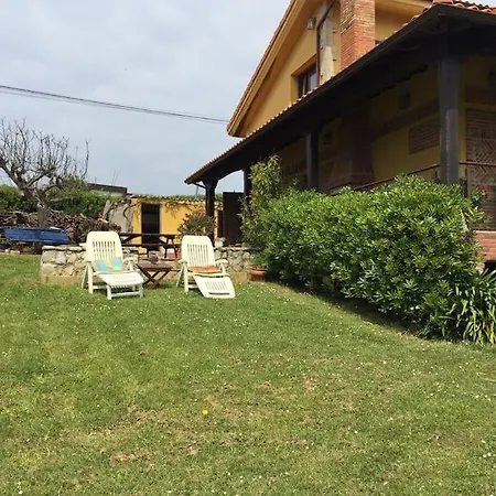 빌라 Chalet En Loredo 로레도